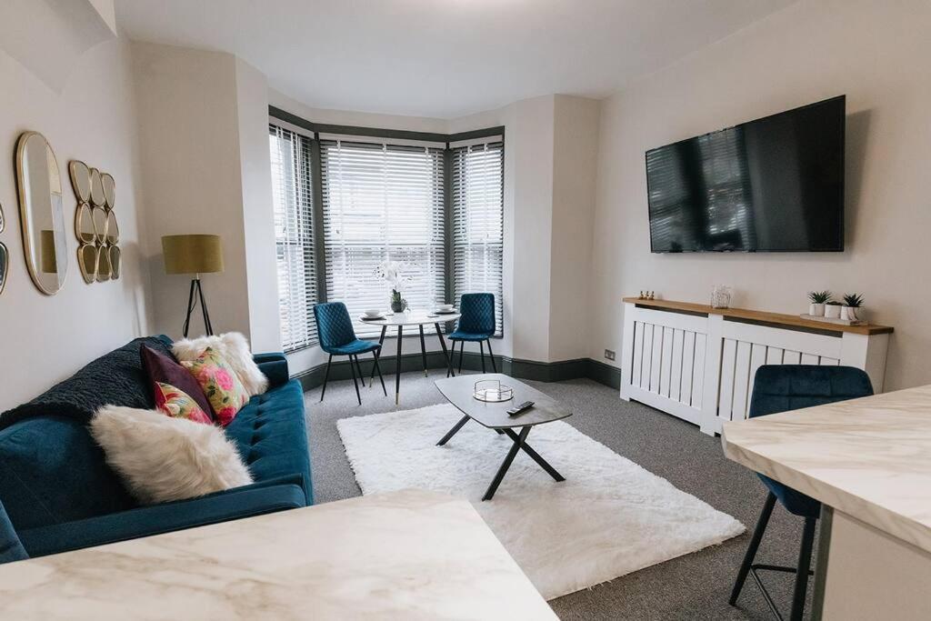 Grove House No.07 - Luxury Apartment Close To The Llandudno Beach Exteriör bild