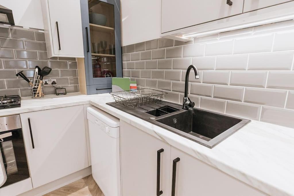 Grove House No.07 - Luxury Apartment Close To The Llandudno Beach Exteriör bild