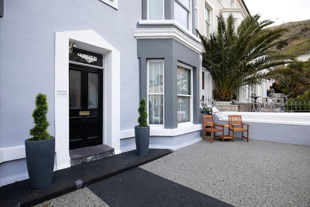 Grove House No.07 - Luxury Apartment Close To The Llandudno Beach Exteriör bild
